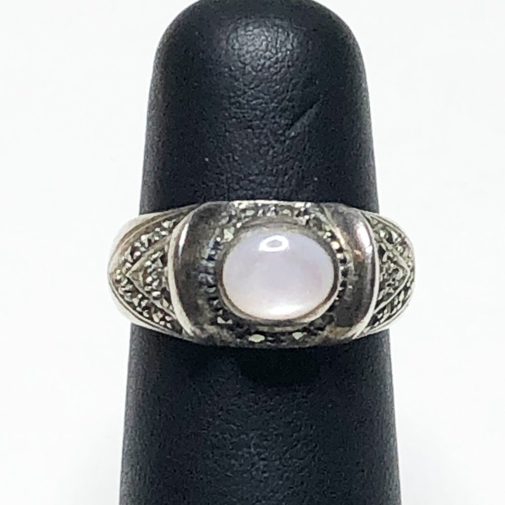 Sterling Ring w Mother of Pearl & Marcasite Shank